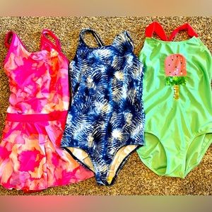 Girls swimsuit bundle!